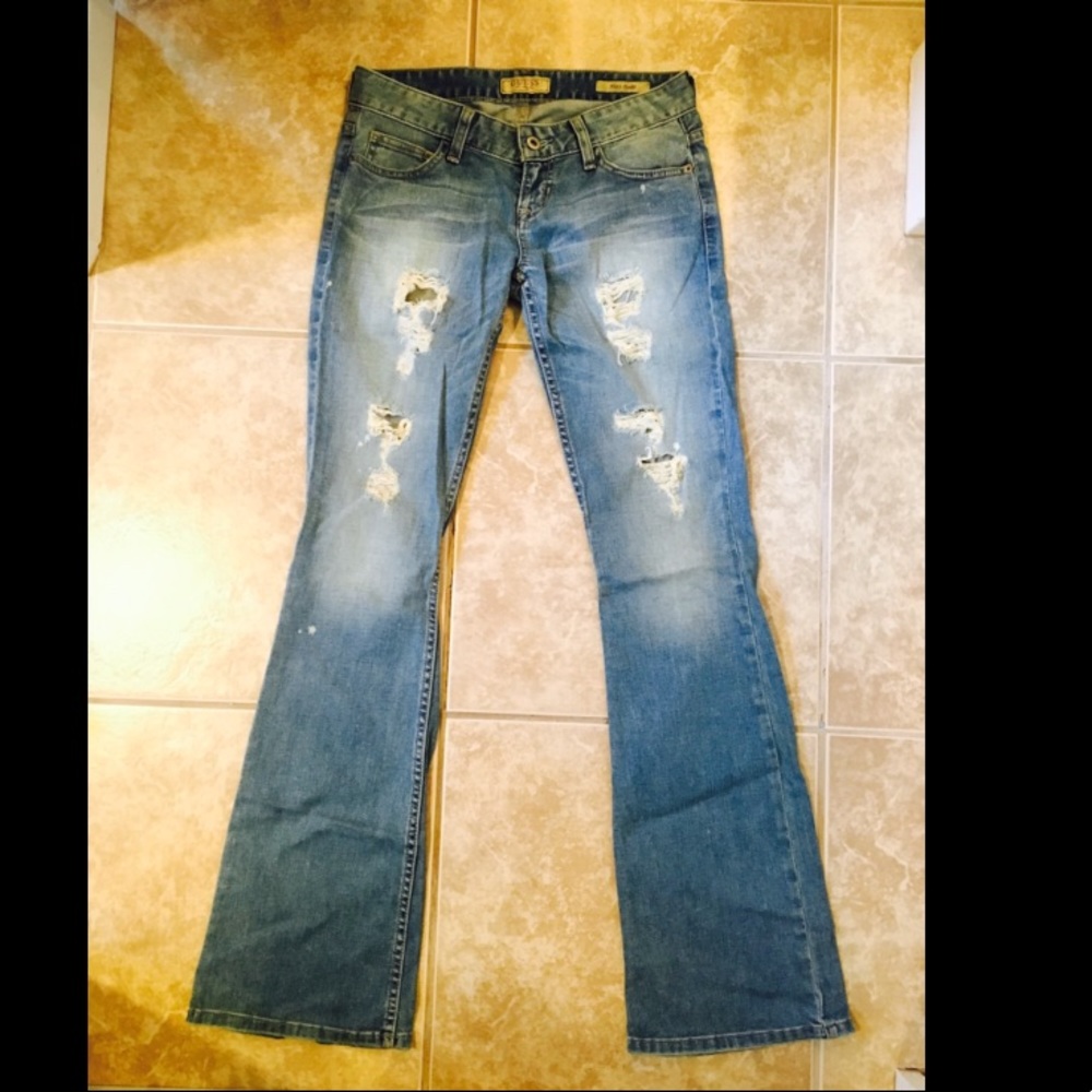 Guess Distressed Jeans